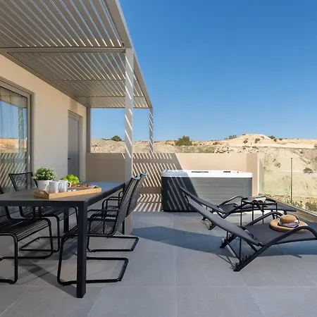 Aquamarine Luxury Apartment