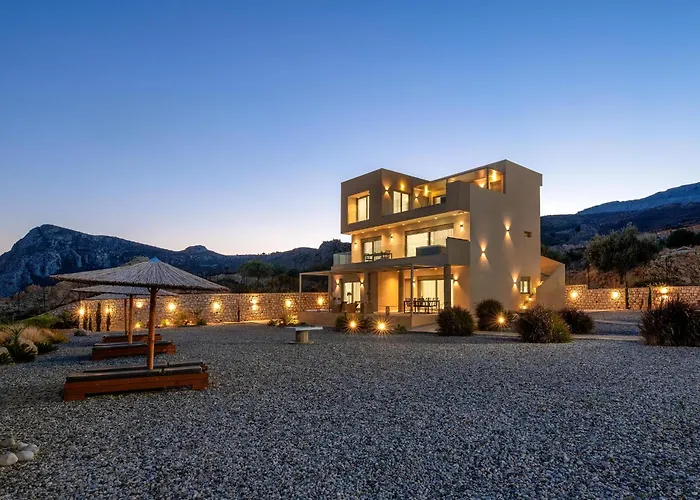 Aquamarine Luxury - Stegna - Beachfront, Jacuzzi , Smart Home, Great View Апартаменты Архангелос