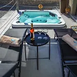 Aquamarine Luxury - Stegna - Beachfront, Jacuzzi , Smart Home, Great View Arhángelosz