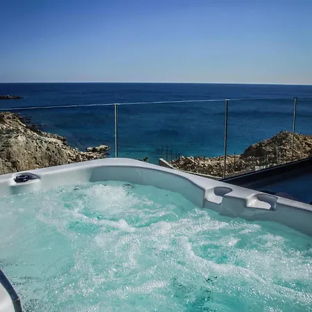 Aquamarine Luxury - Stegna - Beachfront, Jacuzzi , Smart Home, Great View