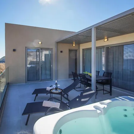 Aquamarine Luxury - Stegna - Beachfront, Jacuzzi , Smart Home, Great View * Archangelos (Rhodes)