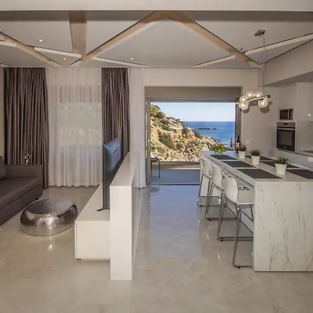 Apartmán Aquamarine Luxury - Stegna - Beachfront, Jacuzzi , Smart Home, Great View