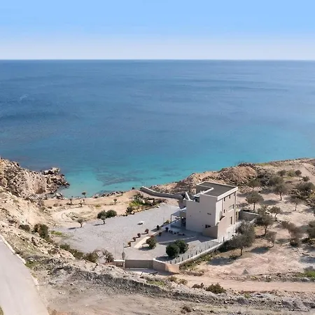 Apartament Aquamarine Luxury - Stegna - Beachfront, Jacuzzi , Smart Home, Great View *