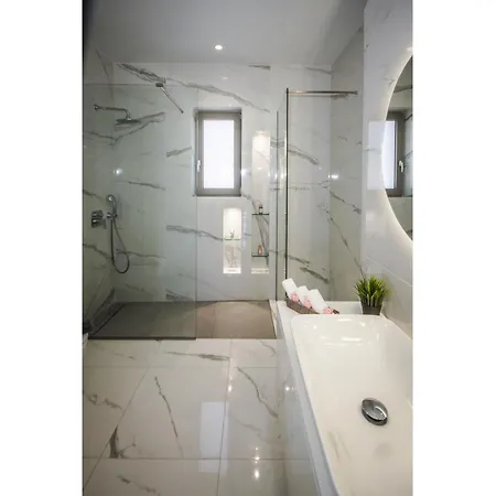 Aquamarine Luxury - Stegna - Beachfront, Jacuzzi , Smart Home, Great View Archangelos (Rhodes)