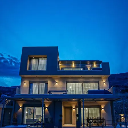 Aquamarine Luxury - Stegna - Beachfront, Jacuzzi , Smart Home, Great View Архангелос