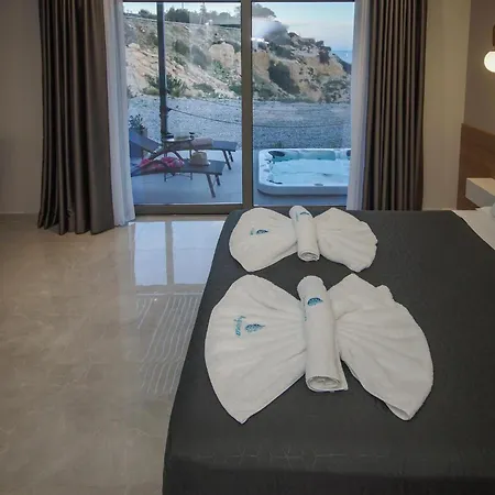 Апартаменты Aquamarine Luxury - Stegna - Beachfront, Jacuzzi , Smart Home, Great View