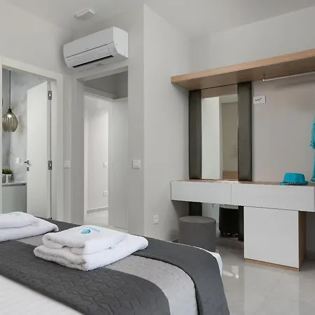 Aquamarine Luxury - Stegna - Beachfront, Jacuzzi , Smart Home, Great View Апартаменты *