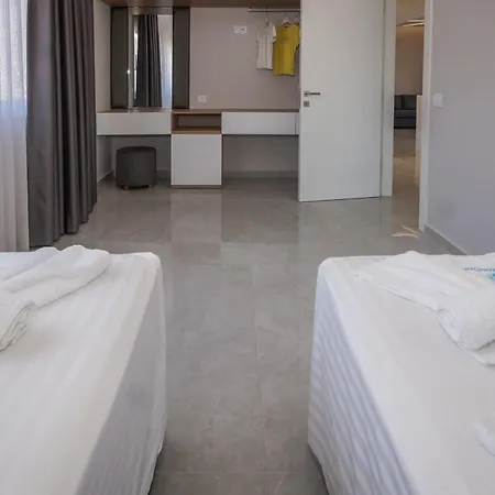 Aquamarine Luxury - Stegna - Beachfront, Jacuzzi , Smart Home, Great View Архангелос