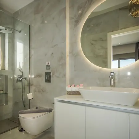 Aquamarine Luxury - Stegna - Beachfront, Jacuzzi , Smart Home, Great View Архангелос