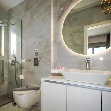 Aquamarine Luxury - Stegna - Beachfront, Jacuzzi , Smart Home, Great View *