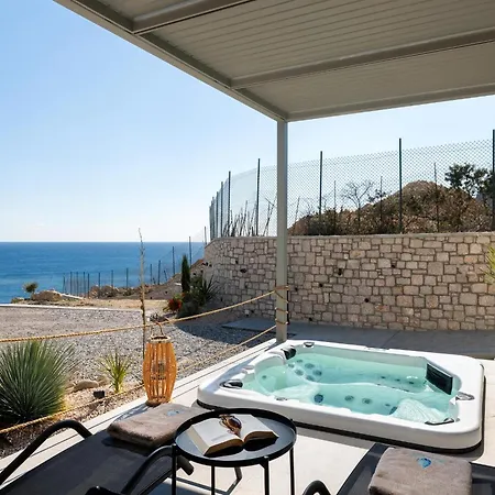 Aquamarine Luxury - Stegna - Beachfront, Jacuzzi , Smart Home, Great View *