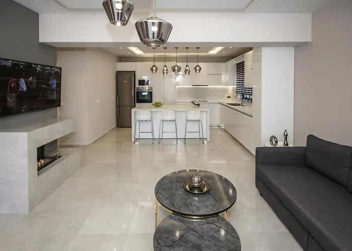 Aquamarine Luxury - Stegna - Beachfront, Jacuzzi , Smart Home, Great View *