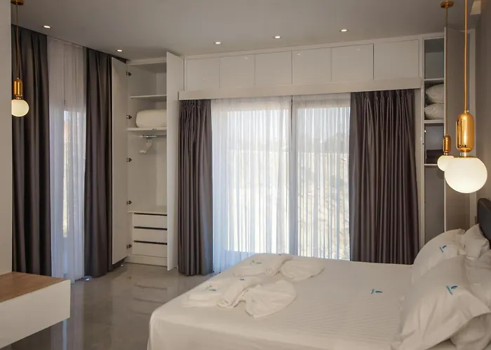 Aquamarine Luxury - Stegna - Beachfront, Jacuzzi , Smart Home, Great View أرخانجلوس