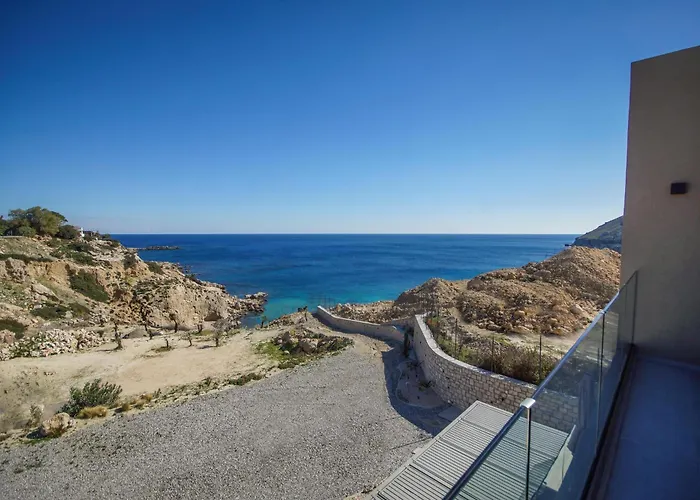 Aquamarine Luxury - Stegna - Beachfront, Jacuzzi , Smart Home, Great View 아파트 *