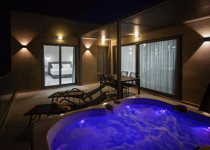 Aquamarine Luxury - Stegna - Beachfront, Jacuzzi , Smart Home, Great View