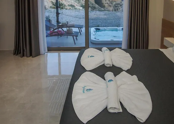 아파트 Aquamarine Luxury - Stegna - Beachfront, Jacuzzi , Smart Home, Great View