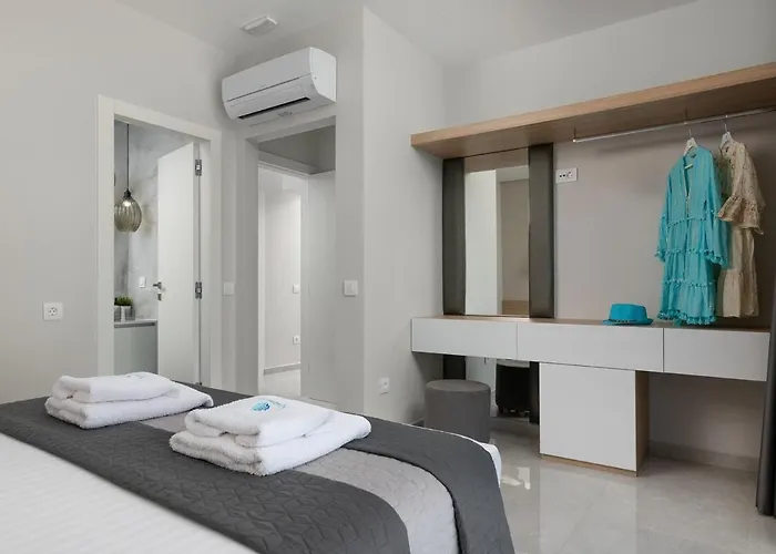 아파트 Aquamarine Luxury - Stegna - Beachfront, Jacuzzi , Smart Home, Great View *