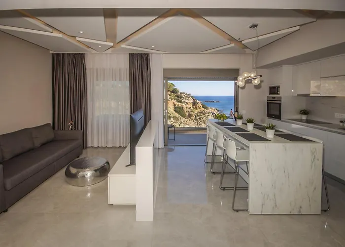 Aquamarine Luxury - Stegna - Beachfront, Jacuzzi , Smart Home, Great View 아크앤젤로스