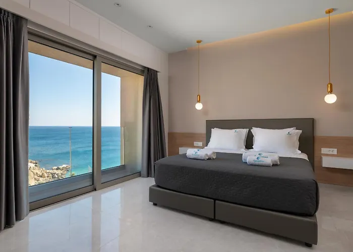 아파트 Aquamarine Luxury - Stegna - Beachfront, Jacuzzi , Smart Home, Great View *