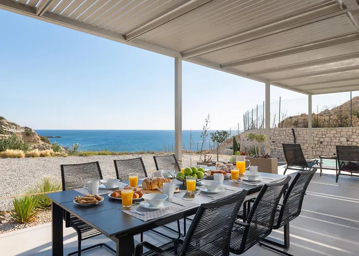 아파트 Aquamarine Luxury - Stegna - Beachfront, Jacuzzi , Smart Home, Great View *