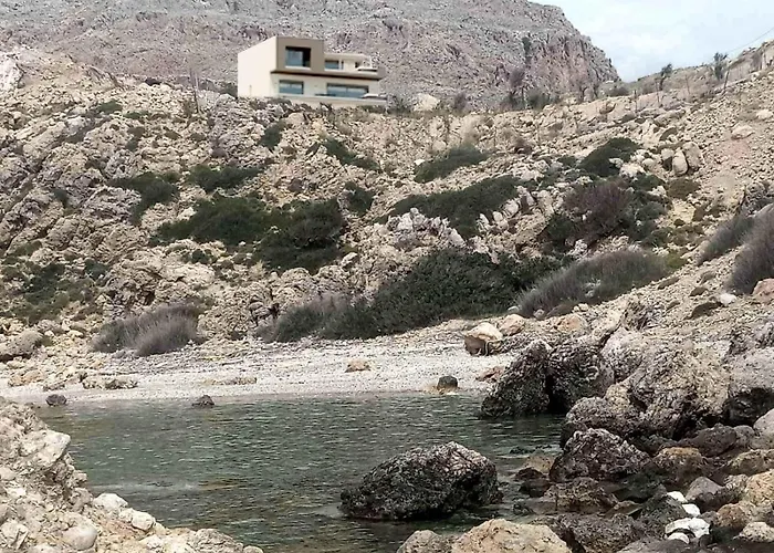 Daire Aquamarine Luxury - Stegna - Beachfront, Jacuzzi , Smart Home, Great View