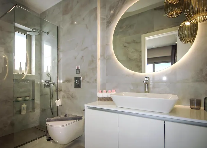 Aquamarine Luxury - Stegna - Beachfront, Jacuzzi , Smart Home, Great View *