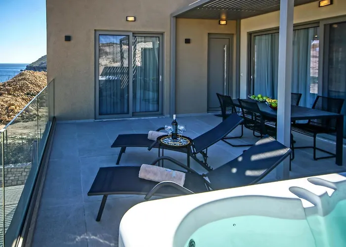 Aquamarine Luxury - Stegna - Beachfront, Jacuzzi , Smart Home, Great View Apartment