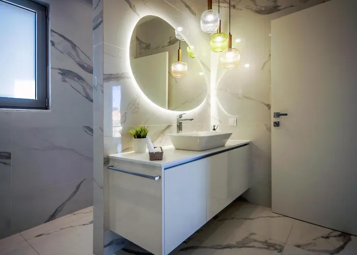 Aquamarine Luxury - Stegna - Beachfront, Jacuzzi , Smart Home, Great View