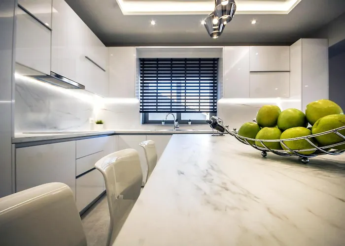 Aquamarine Luxury - Stegna - Beachfront, Jacuzzi , Smart Home, Great View *