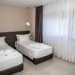 Aquamarine Luxury - Stegna - Beachfront, Jacuzzi , Smart Home, Great View